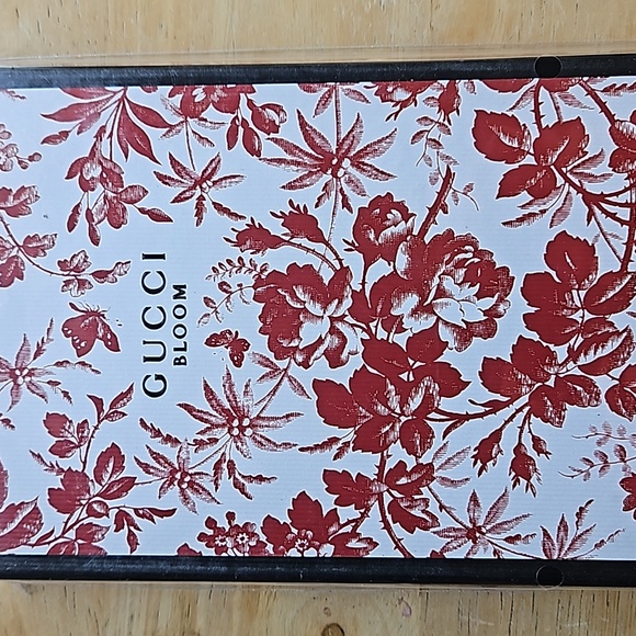 GUCCI BLOOM JOURNAL - Picture 2 of 12